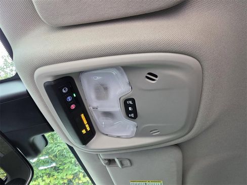 Used 2024 Buick Encore GX Sport Touring image 25