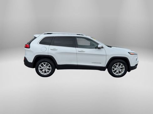 Used 2015 Jeep Cherokee Latitude AWD/4WD image 4