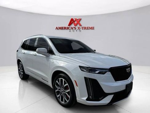 Used 2024 Cadillac XT6 Sport w/ Technology Package AWD/4WD image 8
