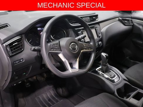 Used 2019 Nissan Rogue Sport S image 12