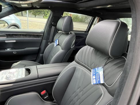 Used 2026 Genesis G90 3.5T AWD/4WD image 18