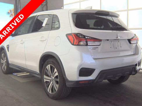 Used 2021 Mitsubishi Outlander Sport ES image 4