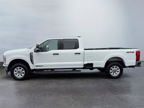 Used 2024 Ford F250 XLT image 2