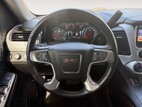 Used 2018 GMC Yukon SLT AWD/4WD image 15