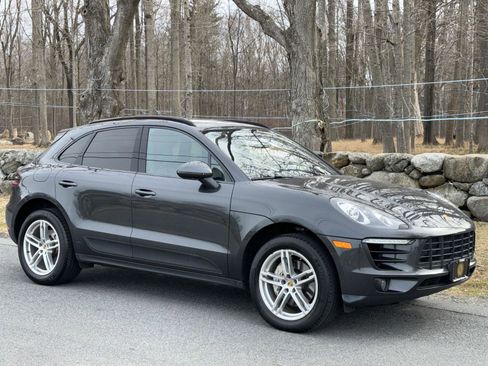 Used 2017 Porsche Macan S AWD/4WD image 23