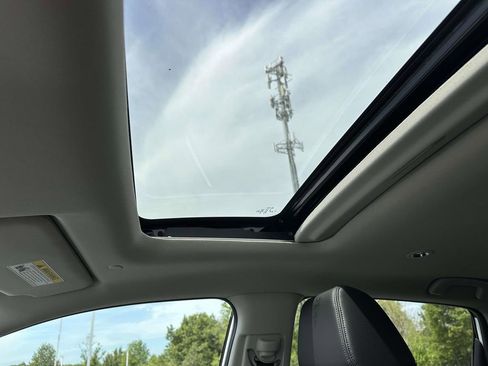 New 2026 Honda HR-V EX-L image 18