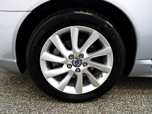 Used 2014 Volvo S80 3.2 w/ Technology Package FWD image 19