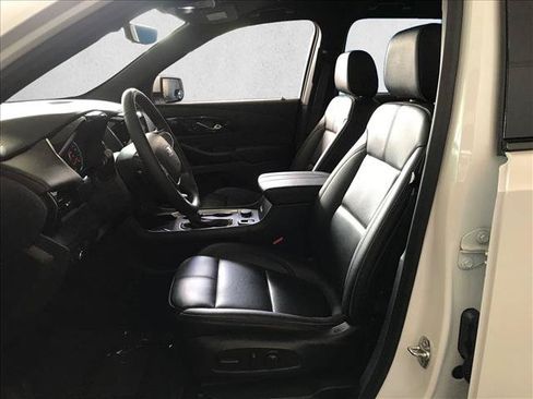 Used 2023 Chevrolet Traverse RS AWD/4WD image 12