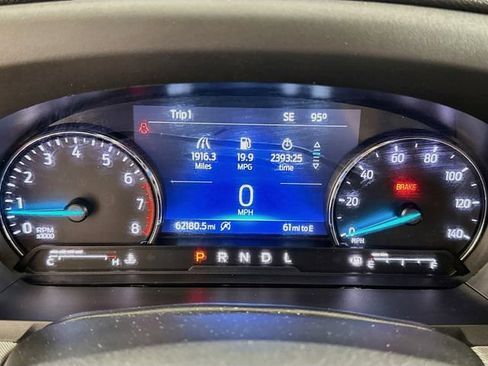 Used 2021 Ford Explorer XLT w/ Equipment Group 202A RWD image 18