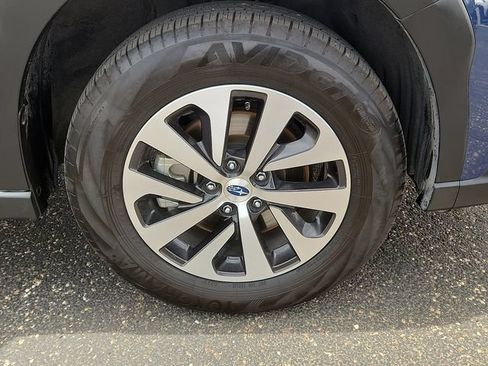 Certified 2025 Subaru Outback Premium AWD/4WD image 7