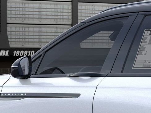 New 2026 Lincoln Nautilus Reserve w/ Jet Appearance Package image 20