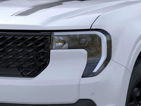 New 2025 Ford Maverick Lariat w/ Black Appearance Package image 40