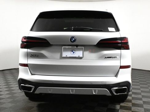 Used 2026 BMW X5 xDrive50e w/ M Sport Package image 6