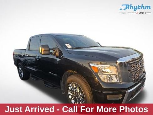 Used 2023 Nissan Titan SV w/ SV Convenience Package AWD/4WD image 1