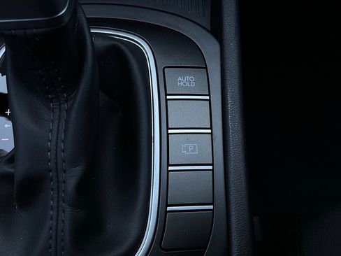 Used 2025 Hyundai Kona SEL image 24