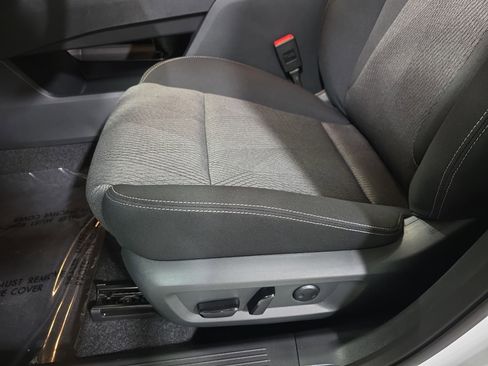 New 2026 Nissan Rogue SV w/ Cold Weather Package FWD image 27