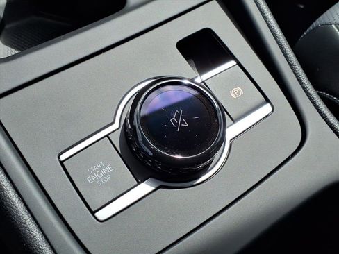 New 2025 Volkswagen Tiguan SE image 20