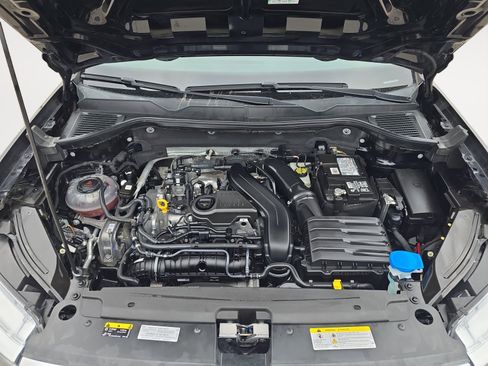 Certified 2022 Volkswagen Taos SE image 26