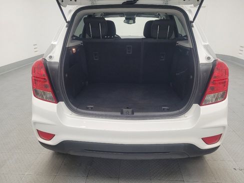 Used 2022 Chevrolet Trax LS w/ Tint and Cruise Package AWD/4WD image 29