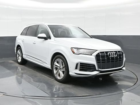 Used 2023 Audi Q7 3.0T Prestige image 11