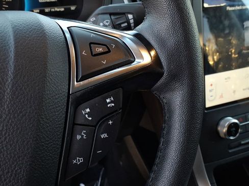 Used 2024 Ford Edge SEL image 26