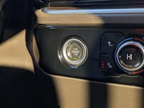 Used 2022 GMC Sierra 1500 SLT w/ X31 Off-Road Package image 31