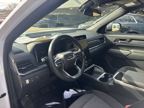 Used 2025 GMC Terrain Elevation image 12