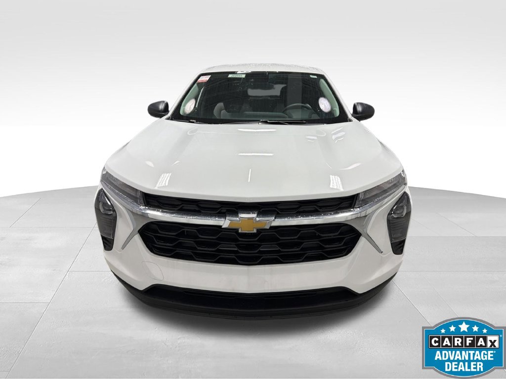 New 2026 Chevrolet Trax LS FWD image 2