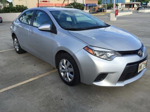 Used 2015 Toyota Corolla LE image 10