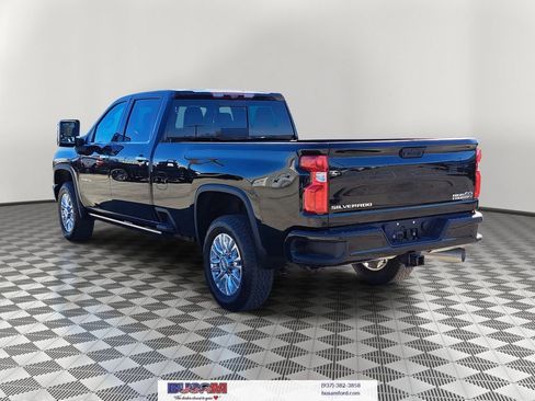 Used 2022 Chevrolet Silverado 3500 High Country image 3