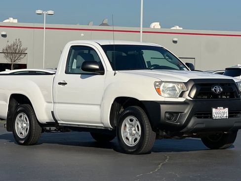 Used 2014 Toyota Tacoma 2WD Regular Cab image 5