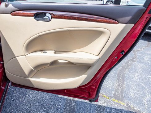 Used 2008 Buick Lucerne CXL w/ Ultra Confidence Package FWD image 39