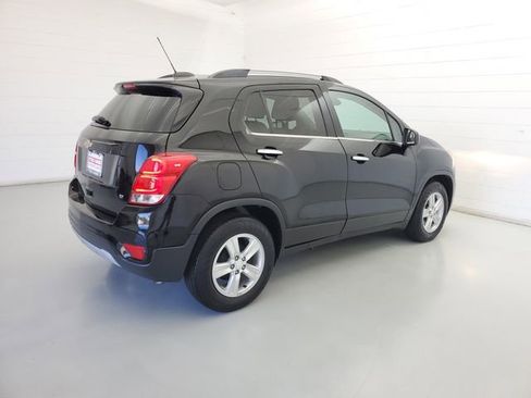 Used 2020 Chevrolet Trax LT w/ Driver Confidence Package FWD image 5