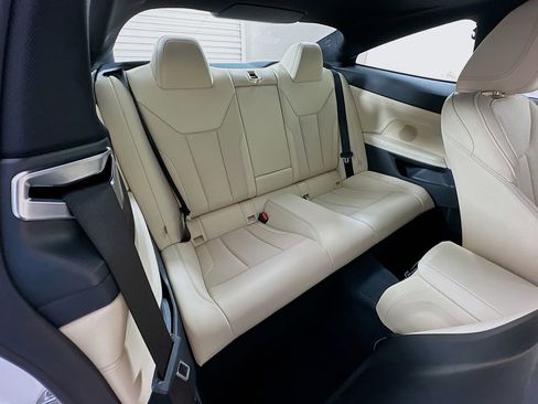 Used 2025 BMW 430i 430i w/ Convenience Package image 28