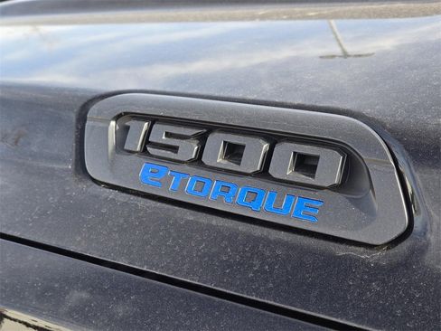 New 2026 RAM 1500 4x4 Crew Cab image 8