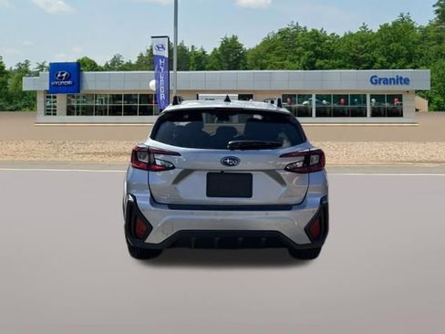 Used 2025 Subaru Crosstrek 2.5i Limited AWD/4WD image 8