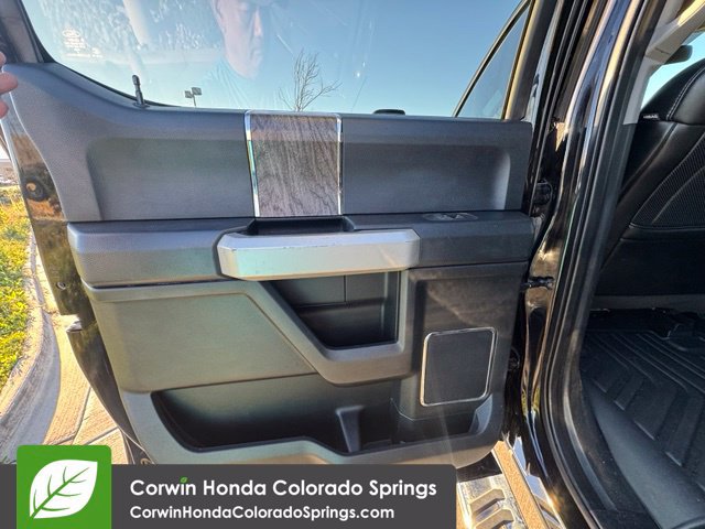 Used 2019 Ford F350 Lariat w/ Lariat Value Package AWD/4WD image 28
