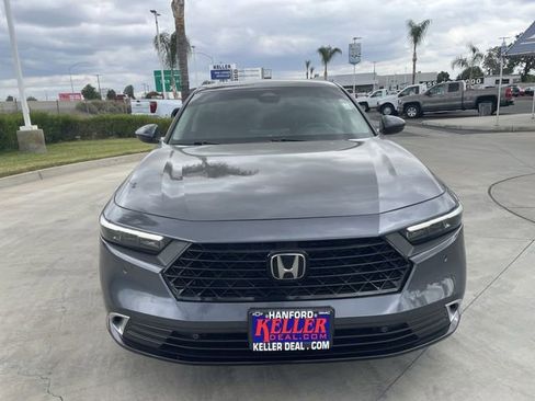 Used 2024 Honda Accord Touring image 3