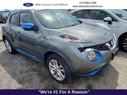 Used 2015 Nissan Juke SV w/ Cold Weather Package AWD/4WD image 3