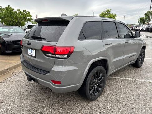 Used 2021 Jeep Grand Cherokee Laredo X AWD/4WD image 25