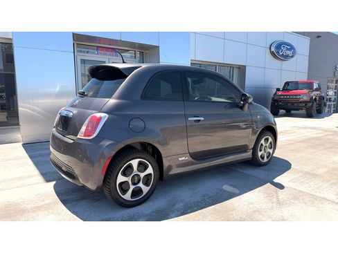 Used 2017 FIAT 500 e FWD image 7