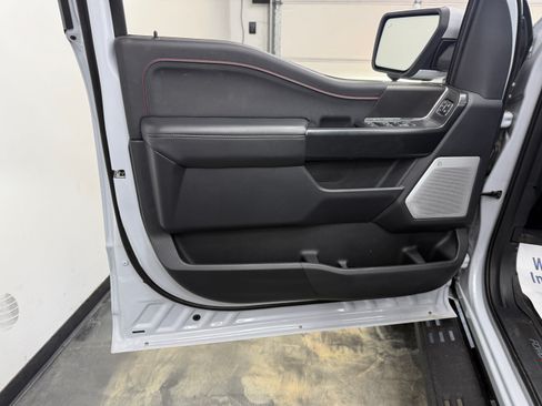 Used 2025 Ford F150 Raptor AWD/4WD image 9