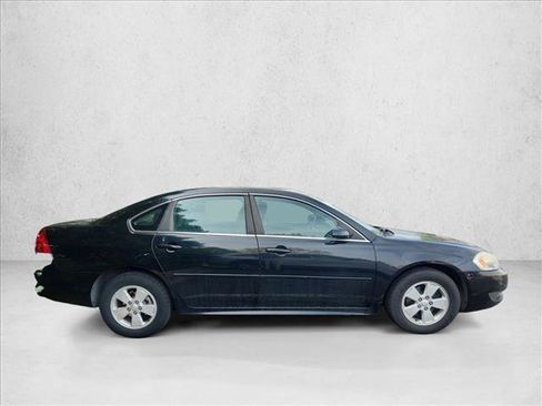 Used 2011 Chevrolet Impala LT FWD image 8