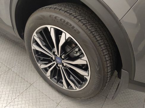 Used 2021 Ford Escape SEL w/ SEL Stealth AWD Package image 31