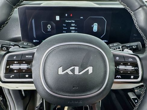 Used 2025 Kia Sorento SX Prestige AWD/4WD image 16