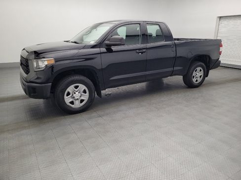 Used 2018 Toyota Tundra SR image 2
