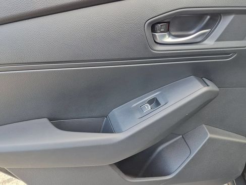 Used 2025 Honda Accord LX image 25
