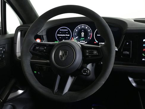New 2025 Porsche Cayenne Turbo image 12