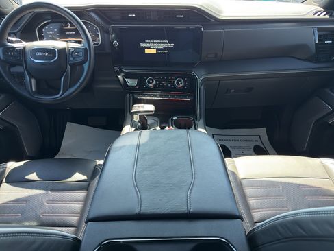 Used 2023 GMC Sierra 1500 AT4X image 16