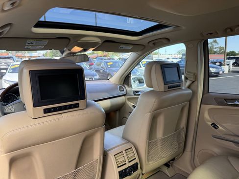 Used 2008 Mercedes-Benz GL 450 4MATIC image 25